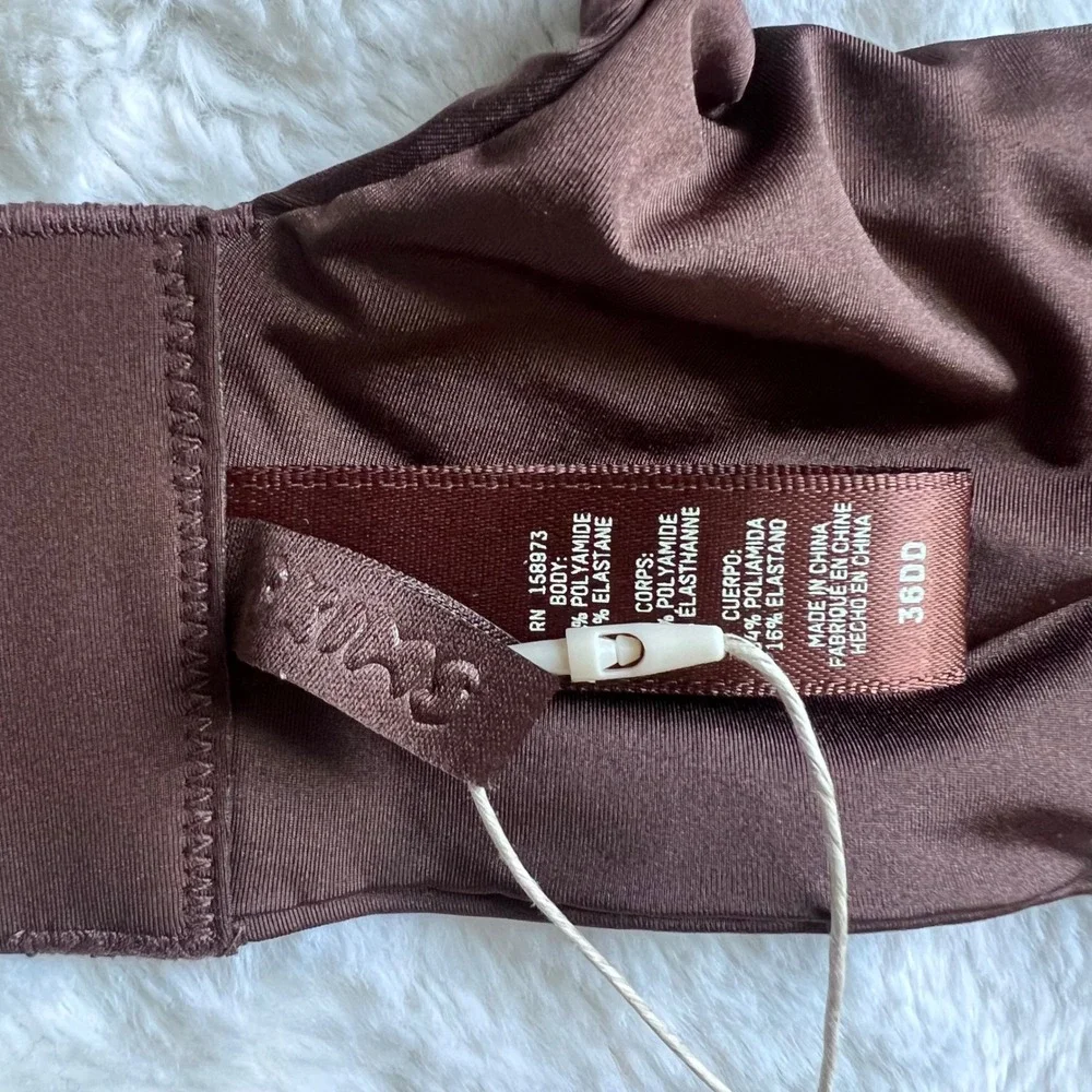 SKIMS Women's Wireless Form Super Push-Up Bra Cocoa Brown 36DD BA-PLG-2632 NEW